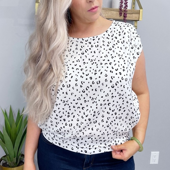 Women's Black and White Printed Top - Picture 4 of 4